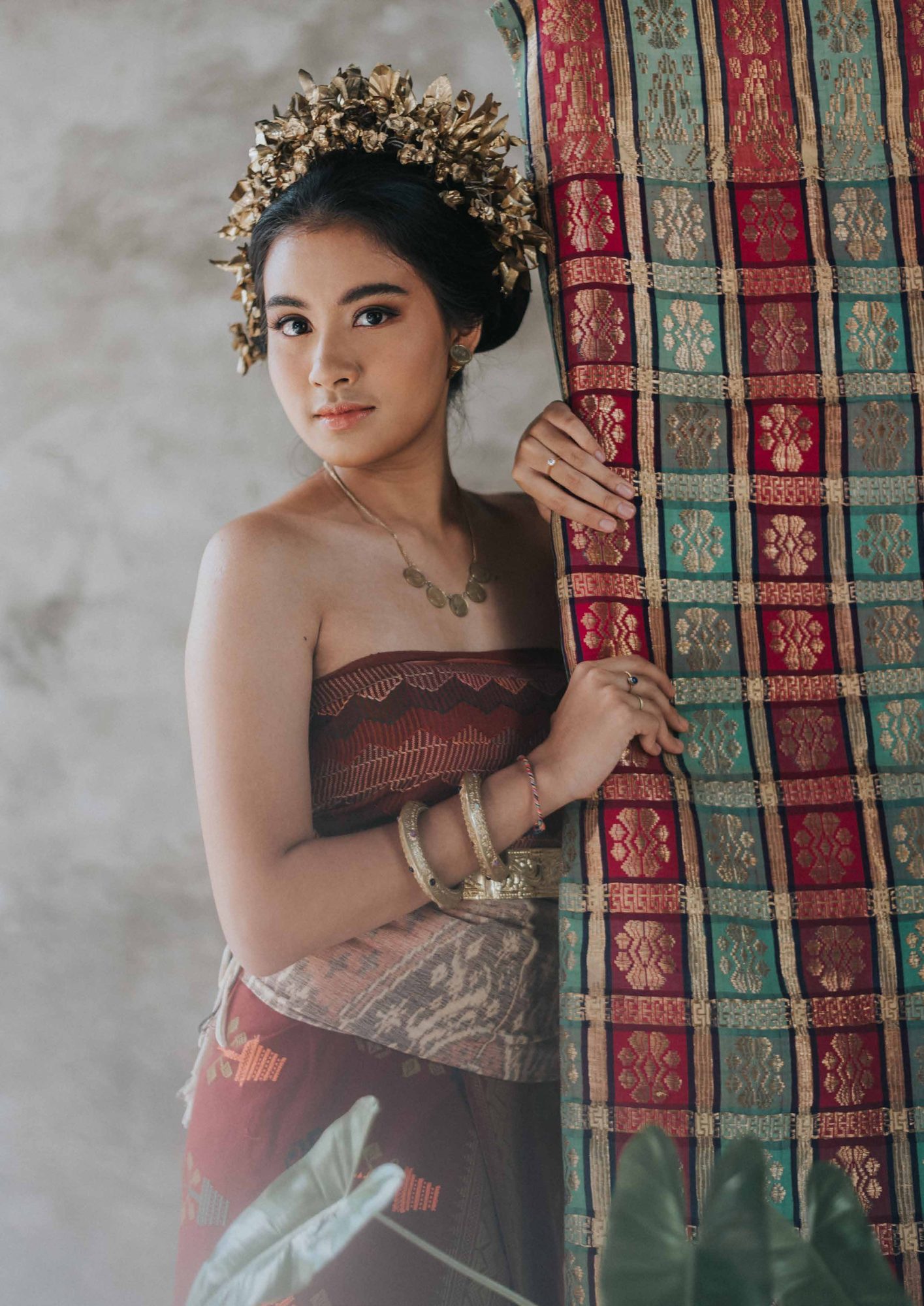 Indira Laksmi traditional Balinese costume photoshoot, photo 13