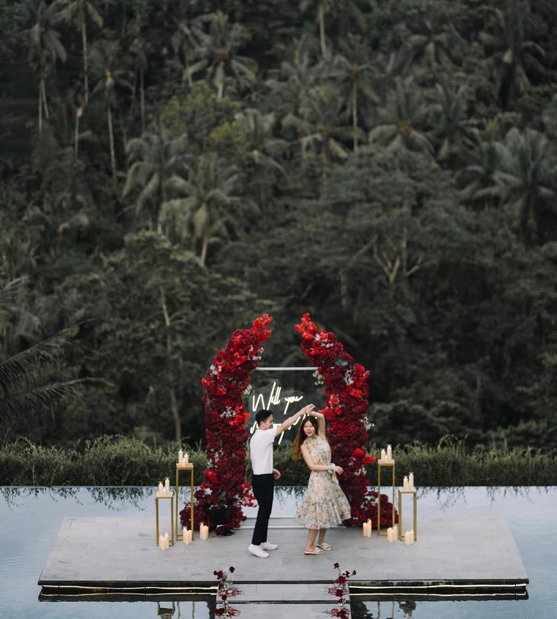 Half Arch proposal setup in Bali