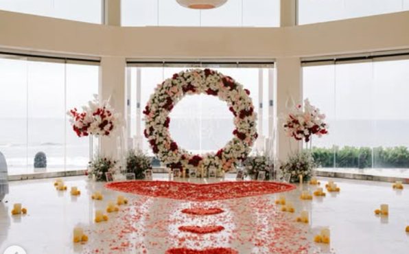 Love / Moon / Round Arch proposal setup in Bali, photo 8