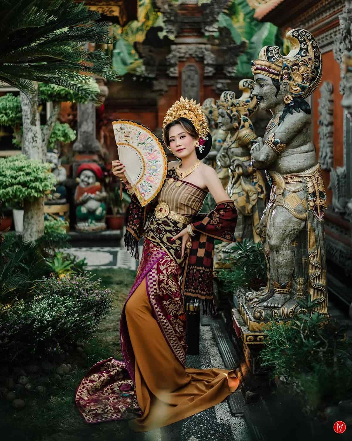 Foto baju adat Bali
